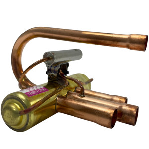 Sanhua SHF-L-7H-34U-AM Valvula Reversible 2.5 ton 3/8 in x 1/2 in