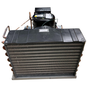 Tecumseh AKA9463ZNADG 3/4+ HP Condensing Unit, Medium/Temp, Compatible with R404A, 208-230 V,1 Ph, 60 Hz