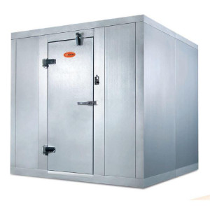 Oyon Walk-In Cooler With Floor (6ft W X 6ft L X 7ft-7in H)