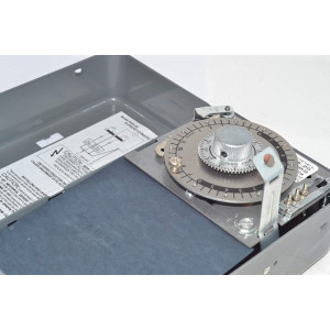 Defrost Timer Paragon 220V/60Hz D80-8045-20ex Time-Time
Commercial Defrost Controls designed for commercial freezers and refrigerators to provide automatic defrost capability