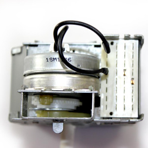 Whirlpool 3946433 Genuine OEM Timer. Fits: 3347175 3351737 3357322 387386 Whirlpool 3946433 Genuine OEM Timer. Fits: 3347175 3351737 3357322 387386