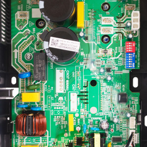 Pc Board For Ecox Split Outdoor Unit 201337390283 / 17122000000474 / 17222000A60291 
Fits: Edcm012c15b / Edcm012c16b / Edcm009c16b / Eddm012c16b / Eplt012c16b