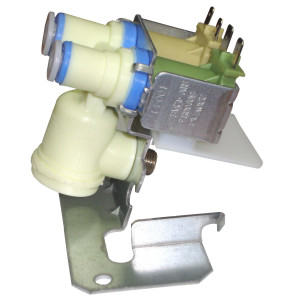 GE WR57X10052 Genuine OEM Water Inlet Valve 
Fits: WR57X108 GE WR57X10052 Genuine OEM Water Inlet Valve 
Fits: WR57X108